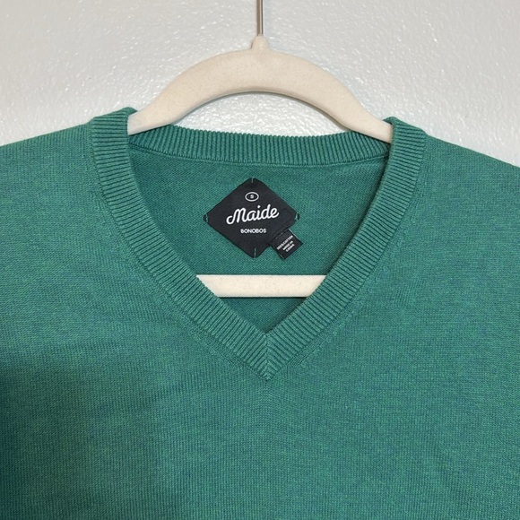Bonobos x Maide Cotton V Neck Sweater in Green Heather - Picture 3 of 4